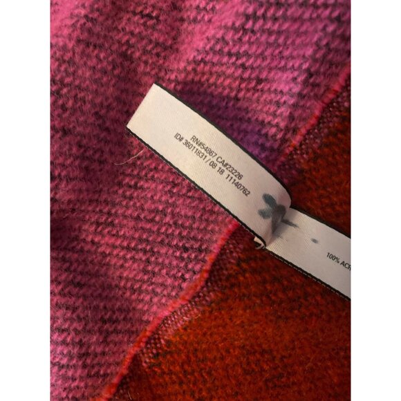 Victoria's Secret Throw Blanket +Fringe Red Pink Lip Design Soft Acrylic - Picture 5 of 5